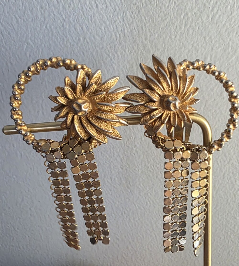Vintage Gold Tone Floral Fringe Drop Earrings - Clip On